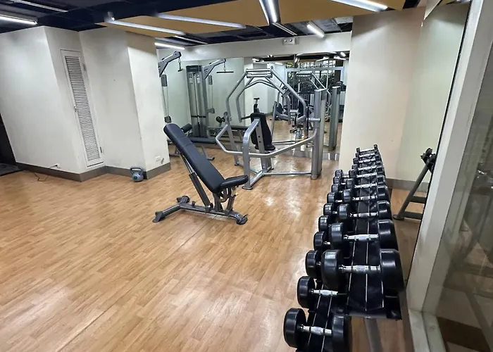 Luxury 1br Near Bgc & Venice Mall Manila